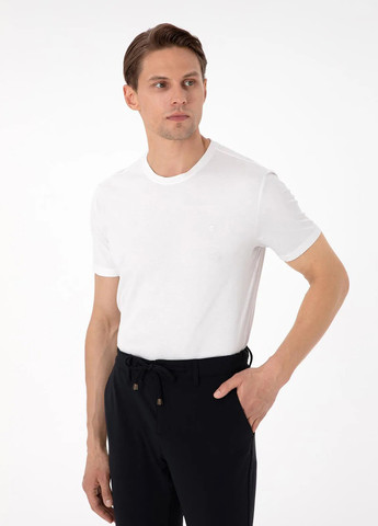 Белая футболка Pierre Cardin