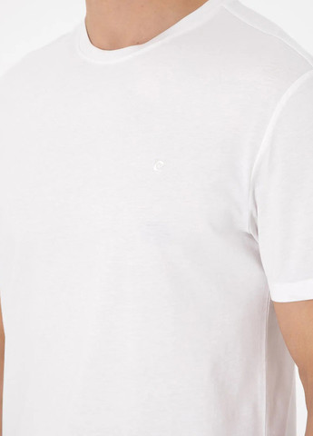 Белая футболка Pierre Cardin