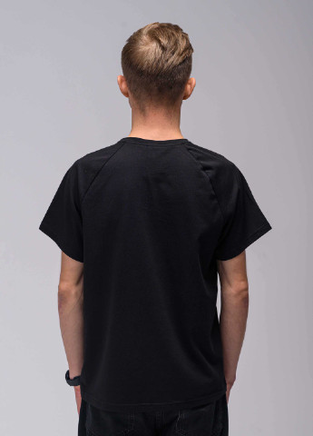 Чорна футболка чорна бандера Custom Wear