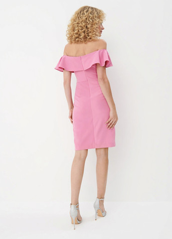 Розовое вечернее, кэжуал платье футляр Mohito однотонное