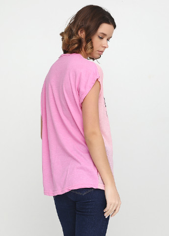 Светло-розовая летняя футболка Diyamor