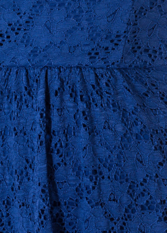 Синее коктейльное платье клеш, бандо, с открытыми плечами Asos однотонное