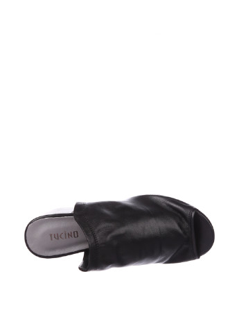 Черные сабо Tucino на среднем каблуке