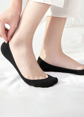 Чёрные носки (6 пар) SHEIN однотонные (365769896)