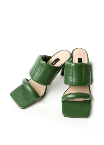 Зеленые шлепанцы Ilvi