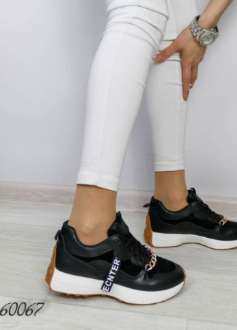 Чорні осінні ефектні жіночі кросівки No Brand