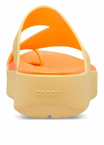 Светло-оранжевые пляжные, кэжуал вьетнамки Crocs с логотипом