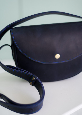 Элегантная женская полукруглая сумка арт. 615new ручной работы из натуральной винтажной кожи синего цвета Boorbon (254967655)