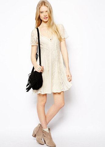 Молочна кежуал сукня кльош Asos однотонна