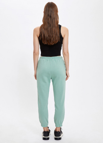 Светло-зеленые кэжуал демисезонные джоггеры брюки DeFacto