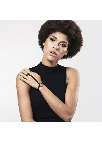 Пара браслетов на запястье и палец MAZE Hand Bracelet Harness Black Bijoux Indiscrets (252383325)