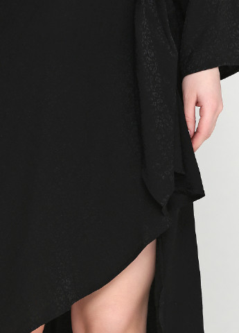 Черное деловое платье на запах H&M с животным (анималистичным) принтом