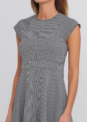 Чорно-білий кежуал сукня H&M з геометричним візерунком