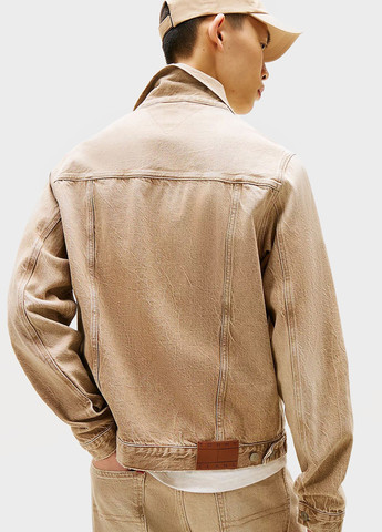 Бежевая демисезонная куртка Tommy Jeans