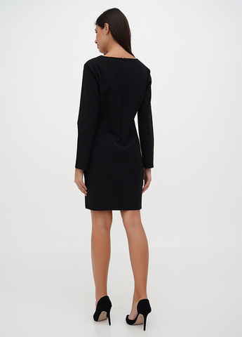 Чорна кежуал сукня футляр Sassofono однотонна