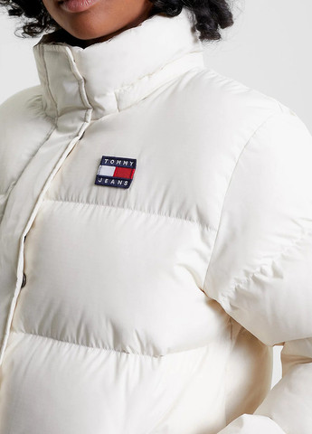 Бежевая зимняя куртка Tommy Jeans