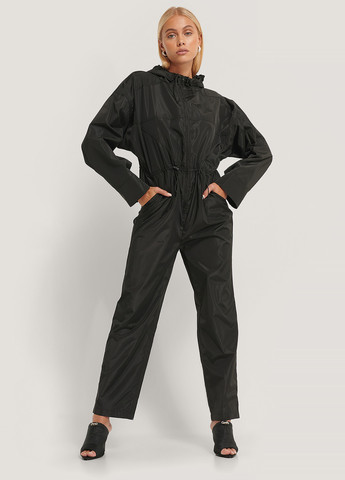 Комбинезон NA-KD комбинезон-брюки однотонный чёрный кэжуал, спортивный полиэстер