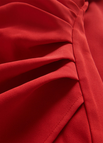 Червона кежуал сукня на запах Reserved однотонна