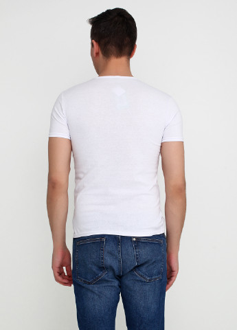 Біла футболка Benger