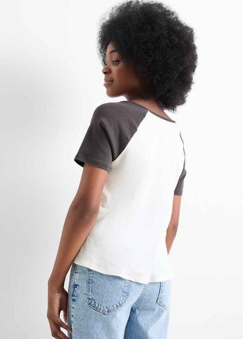 Комбинированная летняя футболка C&A