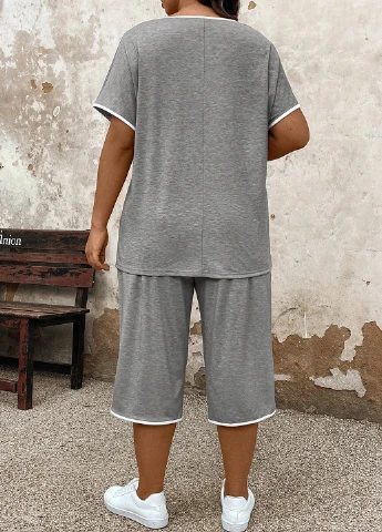 Костюм (футболка, капри) SHEIN (334151754)
