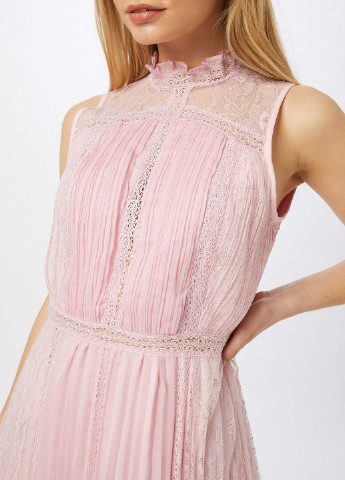 Светло-розовое коктейльное платье плиссированное, клеш True Decadence однотонное
