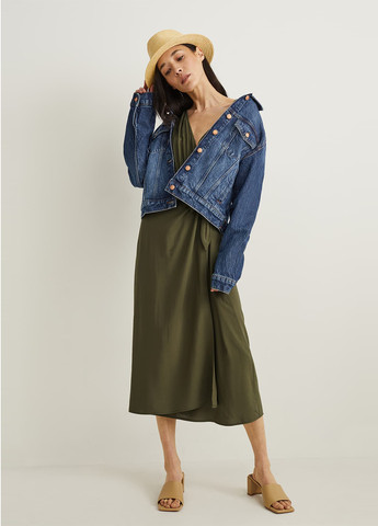 Оливкова (хакі) кежуал сукня на запах C&A однотонна