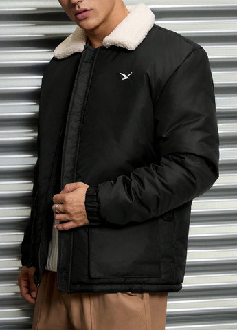 Черная зимняя куртка SHEIN