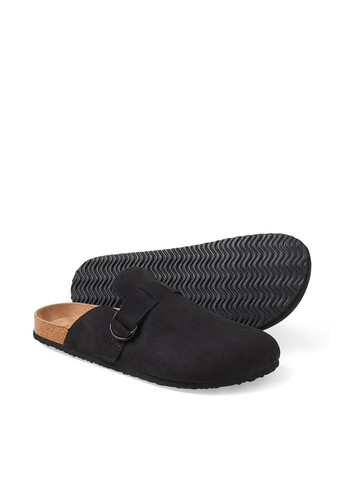 Черные тапочки C&A