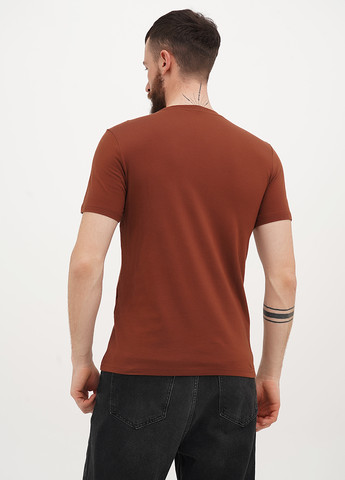 Коричнева футболка Mustang