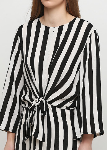 Чёрно-белую блуза Desires