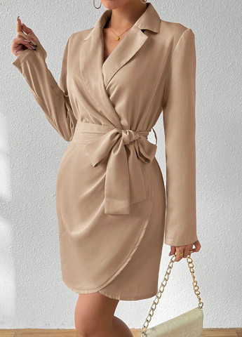 Пудровое деловое платье платье-жакет SHEIN однотонное