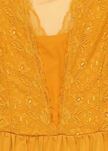 Горчичное кэжуал платье клеш Anna Field однотонное