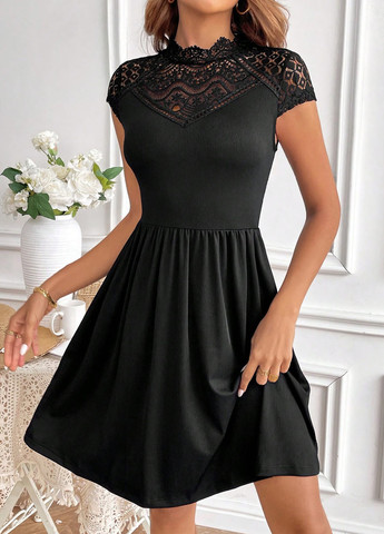 Чорна кежуал сукня кльош SHEIN однотонна