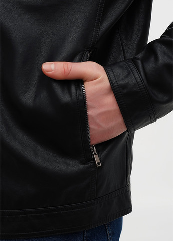 Чорна демісезонна куртка Trend Collection