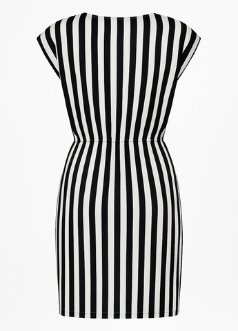 Черно-белое кэжуал платье футляр Sassofono в полоску