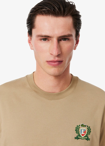 Темно-бежева футболка Lacoste