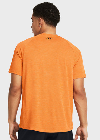 Помаранчева футболка Under Armour