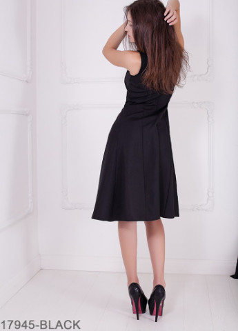 Черное кэжуал симпатичное кукольное платье-миди с глубоким вырезом лодочка alexa Podium однотонное