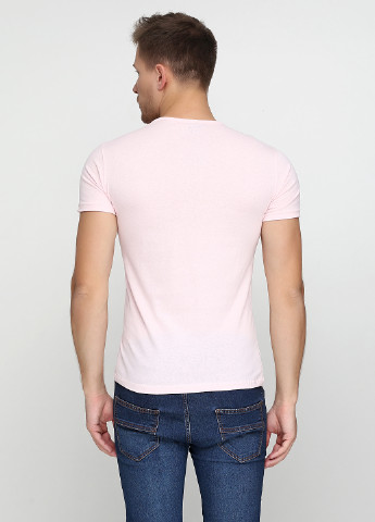 Светло-розовая футболка LEXSUS