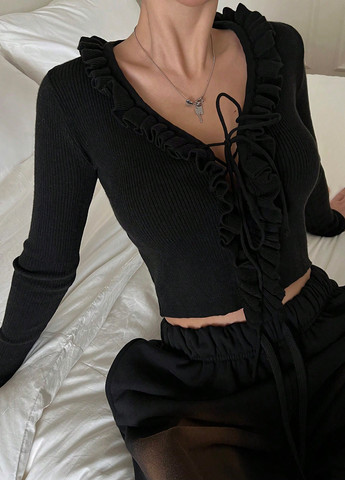 Черный демисезонный свитер SHEIN