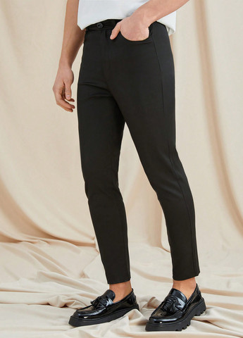 Черные демисезонные укороченные, зауженные джинсы SHEIN