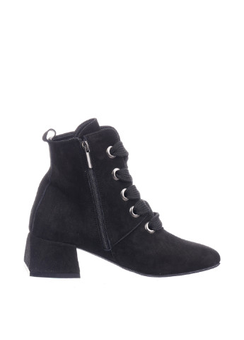 Осенние ботинки AVK со шнуровкой из натуральной замши