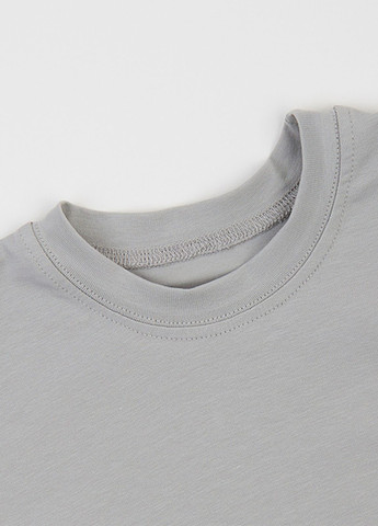 Серая летняя футболка Ляля