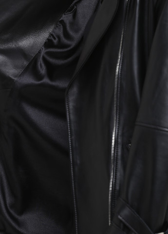 Чорна демісезонна куртка шкіряна Viaveneto