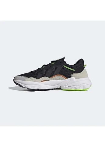 Черные демисезонные кроссовки adidas