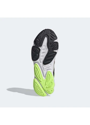 Черные демисезонные кроссовки adidas