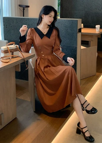 Песочное кэжуал платье плиссированное SHEIN однотонное