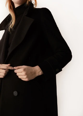 Черное демисезонное Пальто Massimo Dutti