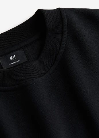 Черный свитшот H&M однотонный без декора (329998439)